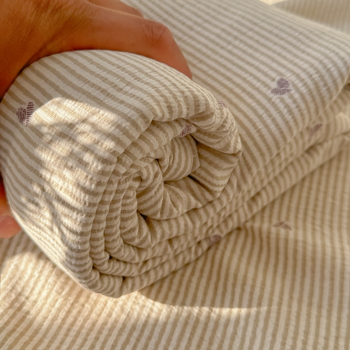 91家纺网 家纺一手货源 找家纺 韩巢家纺 2025新款云感提花双层纱床单被单枕套三件套 米倾心