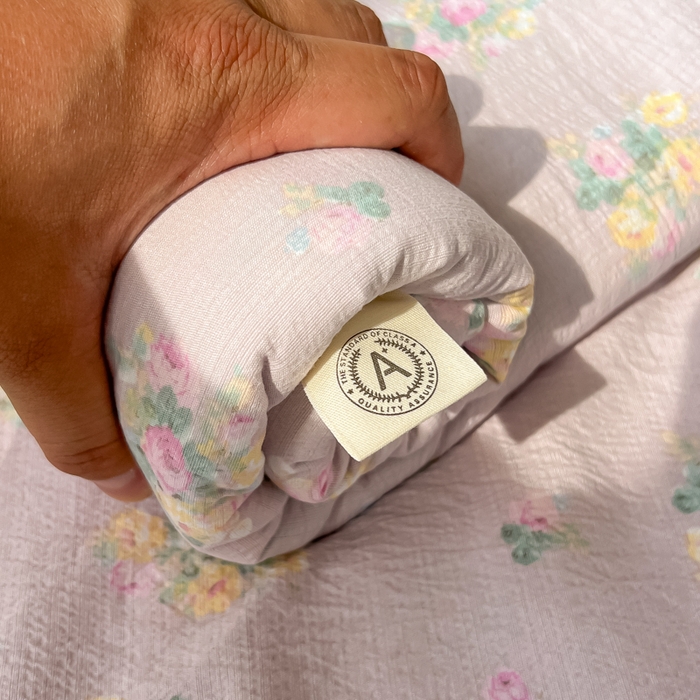 91家纺网 家纺一手货源 找家纺 韩巢家纺 2025新款云感提花双层纱床单被单枕套三件套 奶油味的暗恋