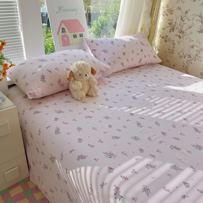 91家纺网 家纺一手货源 找家纺 韩巢家纺 2025新款云感提花双层纱床单被单枕套三件套 葡萄七分甜