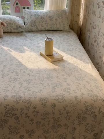 91家纺网 家纺一手货源 找家纺 韩巢家纺 2025新款云感提花双层纱床单被单枕套三件套 海像森林