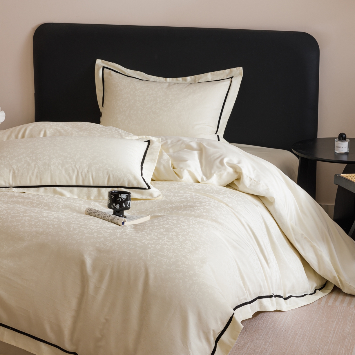 91家纺网 家纺一手货源 找家纺 （总）库里梦家纺 2025新款100S贡缎提花长绒棉纯棉四件套--玛奇朵