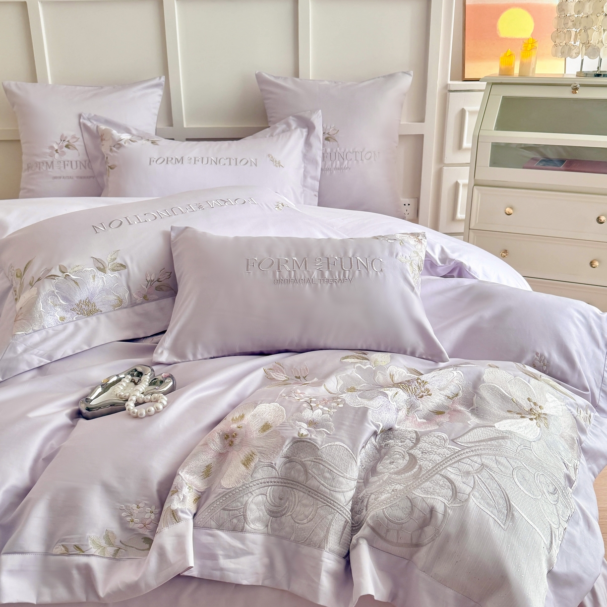 91家纺网 家纺一手货源 找家纺 库里梦家纺 2025新款100S长绒棉纯棉刺绣四件套-春不晚花 春不晚花-梦幻紫