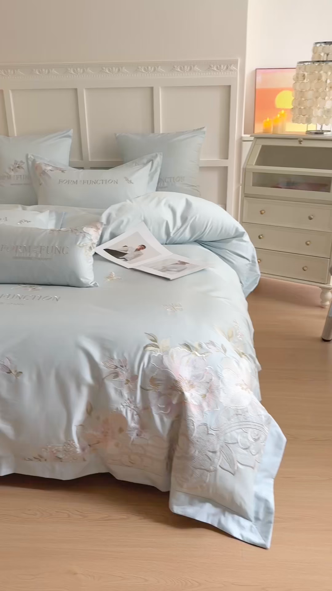 91家纺网 家纺一手货源 找家纺 库里梦家纺 2025新款100S长绒棉纯棉刺绣四件套-春不晚花 春不晚花-浅云蓝