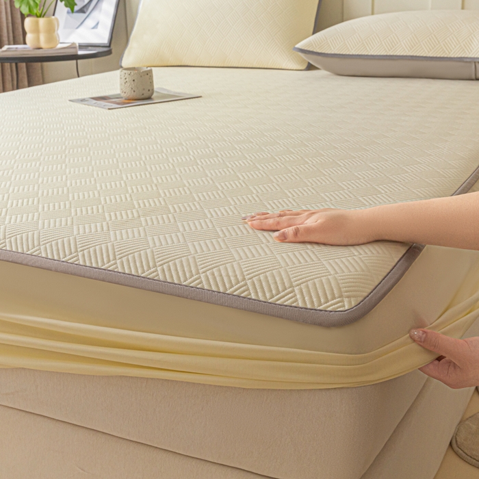 91家纺网 家纺一手货源 找家纺 欧邦 2025新款雅阁系列提花冰豆豆床笠款夏被四件套 雅格-暖黄