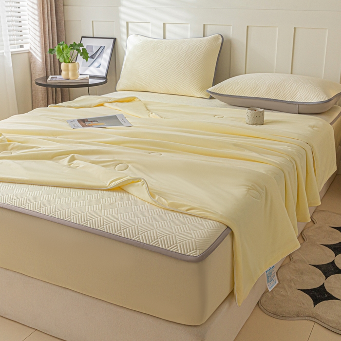 91家纺网 家纺一手货源 找家纺 欧邦 2025新款雅阁系列提花冰豆豆床笠款夏被四件套 雅格-暖黄