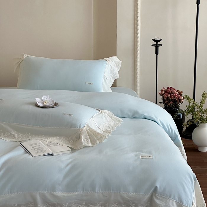 91家纺网 家纺一手货源 找家纺 （总）小春日和 2025新款法式纯棉双层纱A类公主风四件套儿童婴幼儿被套纯色床单1.8床笠加大床单