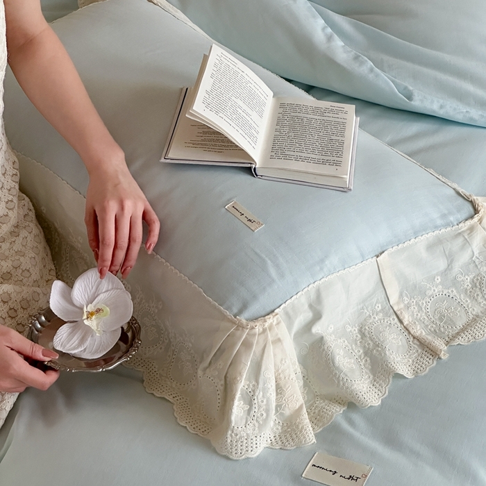 91家纺网 家纺一手货源 找家纺 （总）小春日和 2025新款法式纯棉双层纱A类公主风四件套儿童婴幼儿被套纯色床单1.8床笠加大床单