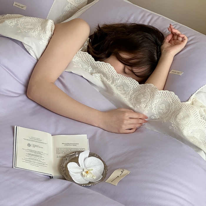 91家纺网 家纺一手货源 找家纺 小春日和 2025新款法式纯棉双层纱A类公主风四件套儿童婴幼儿被套纯色床单1.8床笠加大床单 雪青紫