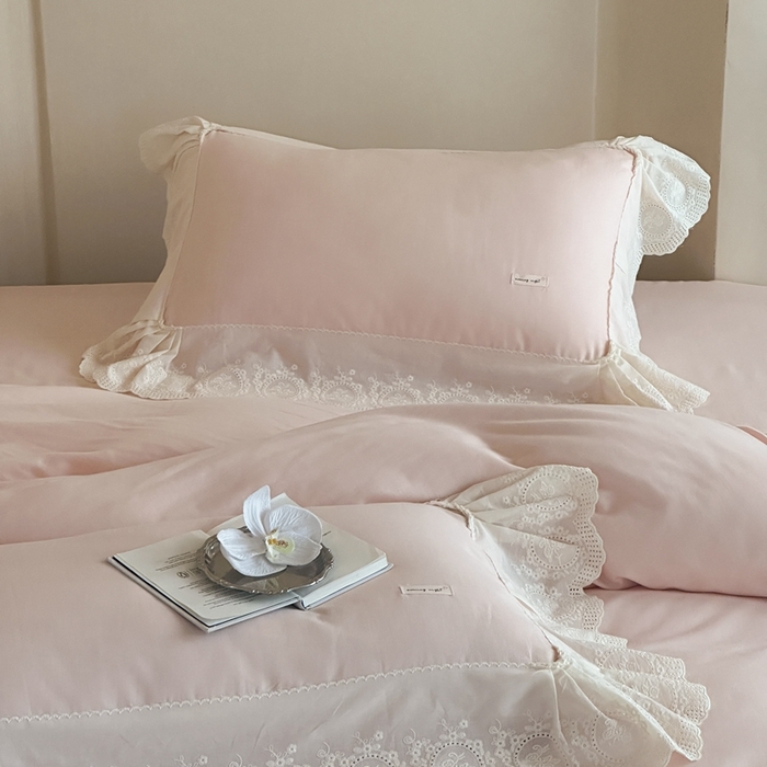 91家纺网 家纺一手货源 找家纺 小春日和 2025新款法式纯棉双层纱A类公主风四件套儿童婴幼儿被套纯色床单1.8床笠加大床单 盈盈粉