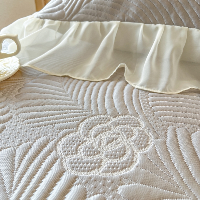 91家纺网 家纺一手货源 找家纺 网红馆（ck家纺） 2025新款床笠款床裙豆豆席凉席席子-花叶海 花叶海-灰色