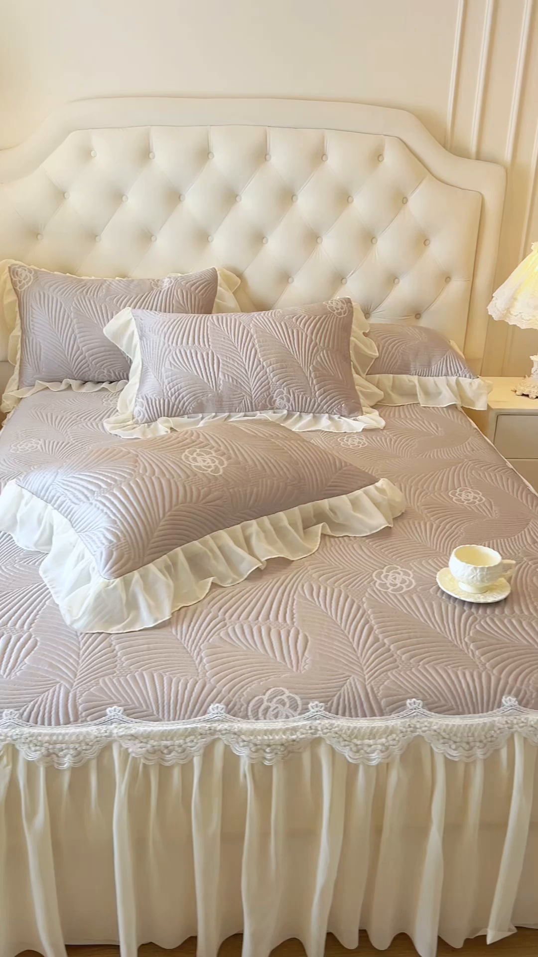 91家纺网 家纺一手货源 找家纺 网红馆（ck家纺） 2025新款床笠款床裙豆豆席凉席席子-花叶海 花叶海-灰色