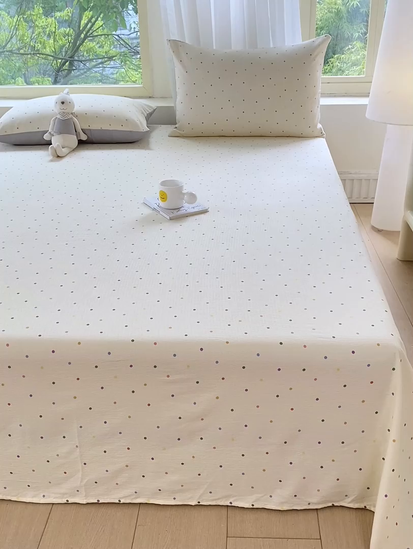 91家纺网 家纺一手货源 找家纺 梦初语 2025夏季直播爆款A类水洗棉皱皱纱双层纱床单学生宿舍三件套 彩虹波点