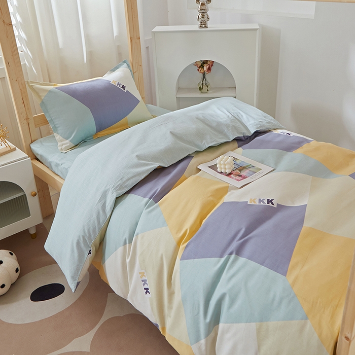 91家纺网 家纺一手货源 找家纺 贝兰仙奴 2025新款13372全棉纯棉简约时尚学生三件套 格致绿