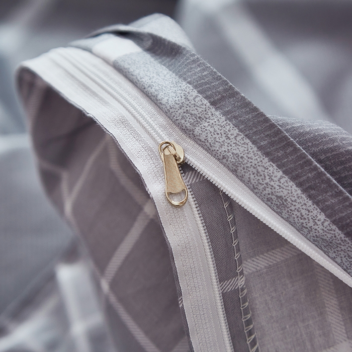 91家纺网 家纺一手货源 找家纺 贝兰仙奴 2025新款13372全棉纯棉简约时尚学生三件套 玛奇朵灰