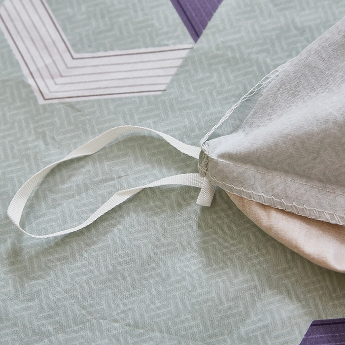 91家纺网 家纺一手货源 找家纺 贝兰仙奴 2025新款13372全棉纯棉简约时尚学生三件套 平行空间绿