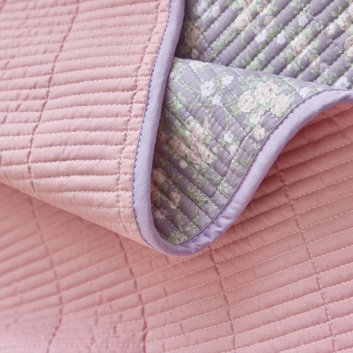 91家纺网 家纺一手货源 找家纺 亿梵家居 2025新款全棉纯棉双层纱床盖三件套A类母婴级纯棉床盖炕盖夹棉床单 云溪之镜-紫