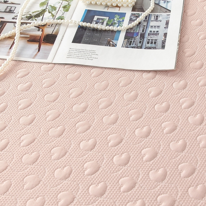 91家纺网 家纺一手货源 找家纺 乐居家纺 2025新款中分子PE凉感凉豆豆提花凉席床笠款 玉色爱心