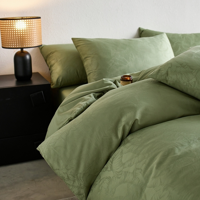 91家纺网 家纺一手货源 找家纺 亿梵家居 2025新款高端A类长绒棉四件套全棉提花轻奢全棉四件套 卡美伦-莺草绿