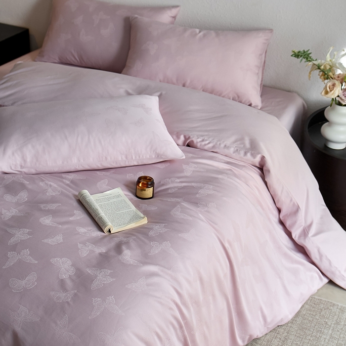 91家纺网 家纺一手货源 找家纺 亿梵家居 2025新款高端A类长绒棉四件套全棉提花轻奢全棉四件套 梦蝶-风信紫