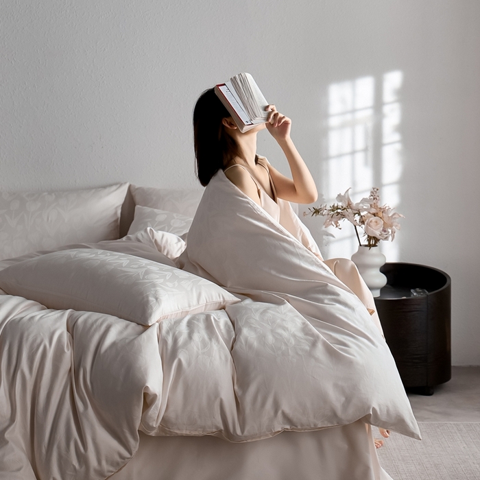 91家纺网 家纺一手货源 找家纺 亿梵家居 2025新款高端A类长绒棉四件套全棉提花轻奢全棉四件套 郁金香-奶油黄