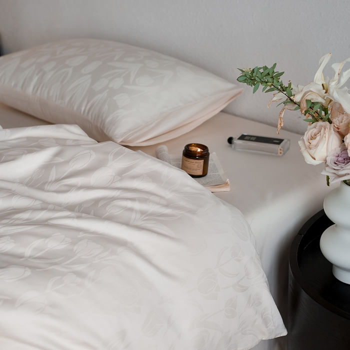 91家纺网 家纺一手货源 找家纺 亿梵家居 2025新款高端A类长绒棉四件套全棉提花轻奢全棉四件套 郁金香-奶油黄