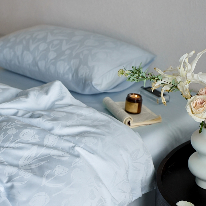 91家纺网 家纺一手货源 找家纺 亿梵家居 2025新款高端A类长绒棉四件套全棉提花轻奢全棉四件套 郁金香-晚波蓝