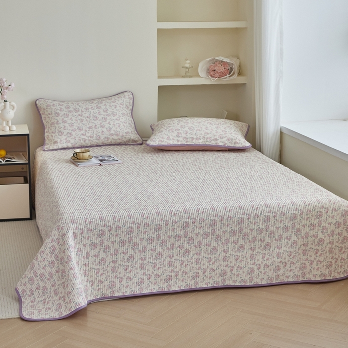 91家纺网 家纺一手货源 找家纺 亿梵家居 2025新款全棉纯棉双层纱床盖三件套A类母婴级纯棉床盖炕盖夹棉床单 梅林春晓