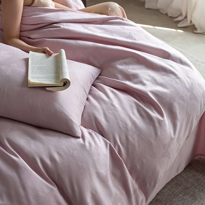 91家纺网 家纺一手货源 找家纺 亿梵家居 2025新款高端A类长绒棉四件套全棉提花轻奢全棉四件套 梦蝶-风信紫