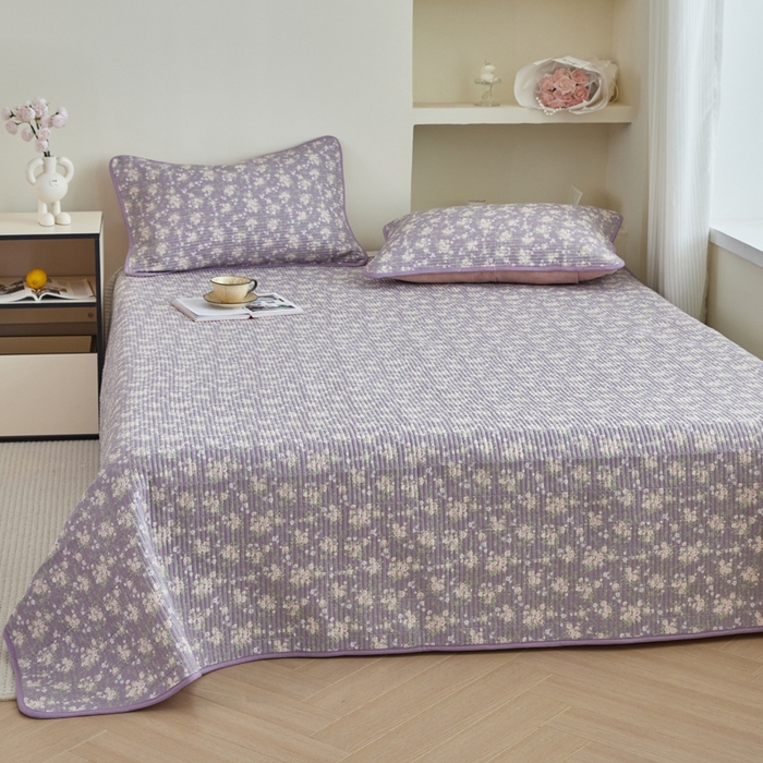 91家纺网 家纺一手货源 找家纺 亿梵家居 2025新款全棉纯棉双层纱床盖三件套A类母婴级纯棉床盖炕盖夹棉床单 云溪之镜-紫