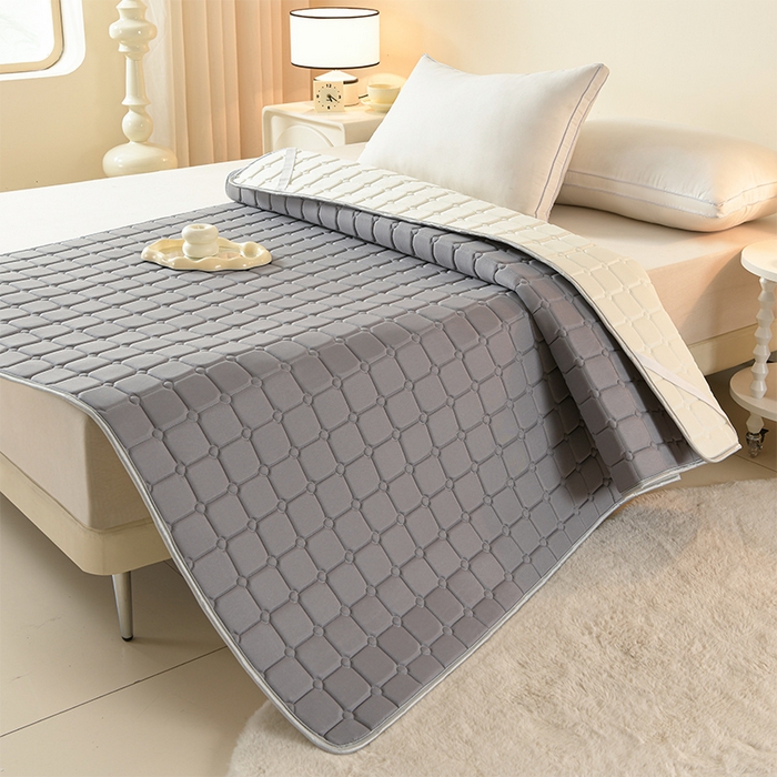 91家纺网 家纺一手货源 找家纺 美克家居2025新款加厚防水软床垫 A级软银灰防水款