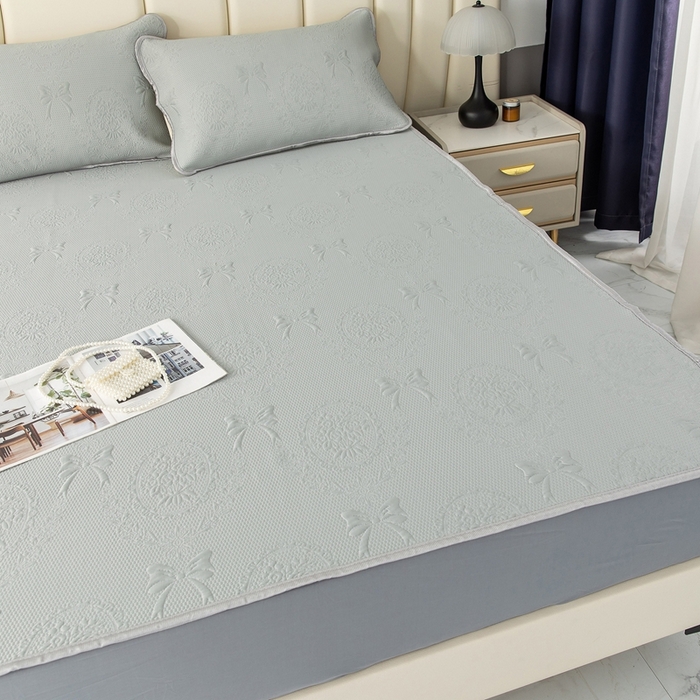 91家纺网 家纺一手货源 找家纺 乐居家纺 2025新款中分子PE凉感凉豆豆提花凉席床笠款 灰色-蝴蝶结