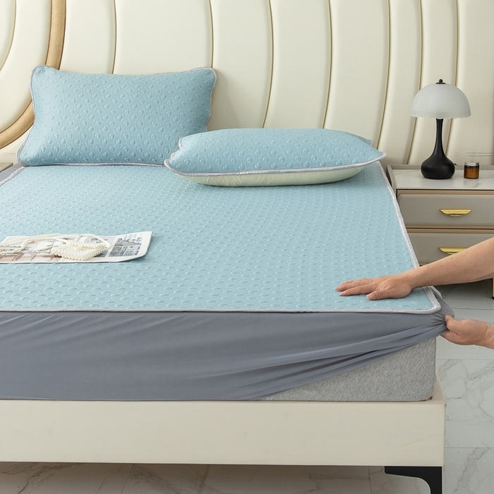 91家纺网 家纺一手货源 找家纺 乐居家纺 2025新款中分子PE凉感凉豆豆提花凉席床笠款 蓝色爱心