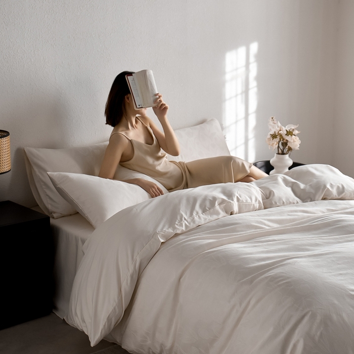 91家纺网 家纺一手货源 找家纺 亿梵家居 2025新款高端A类长绒棉四件套全棉提花轻奢全棉四件套 郁金香-奶油黄