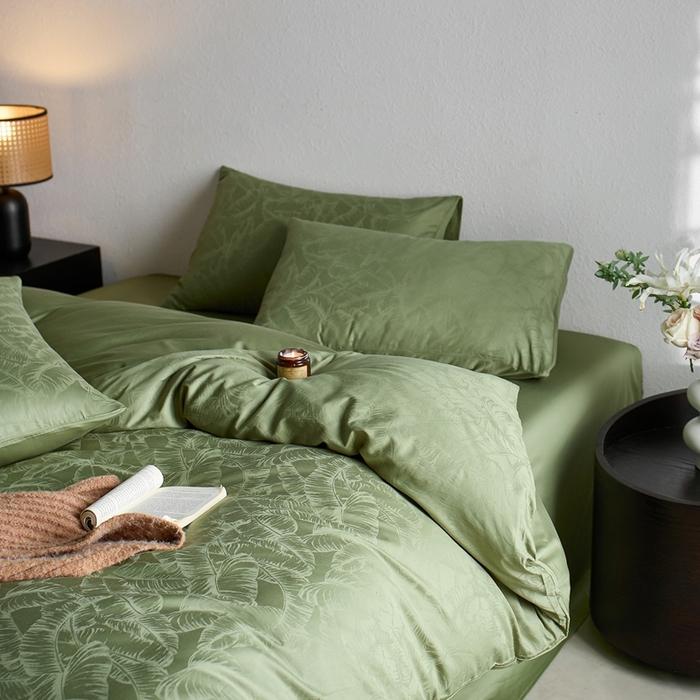 91家纺网 家纺一手货源 找家纺 亿梵家居 2025新款高端A类长绒棉四件套全棉提花轻奢全棉四件套 卡美伦-莺草绿