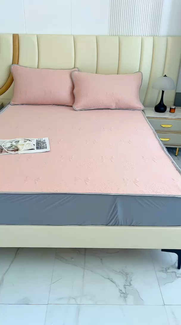 91家纺网 家纺一手货源 找家纺 乐居家纺 2025新款中分子PE凉感凉豆豆提花凉席床笠款 玉蝴蝶结