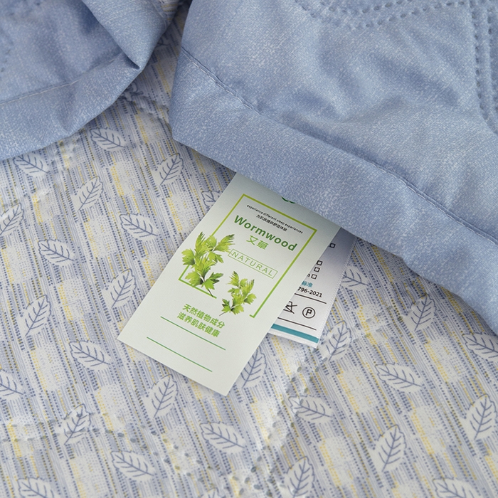 91家纺网 家纺一手货源 找家纺 诗雅纺织 2025新款艾草驱蚊功能夏被超声波压花礼品空调被 宝蓝