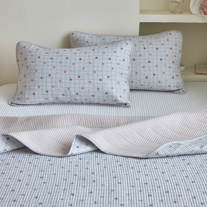 91家纺网 家纺一手货源 找家纺 （总）亿梵家居 2025新款全棉纯棉双层纱床盖三件套A类母婴级纯棉床盖炕盖夹棉床单