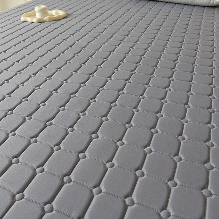 91家纺网 家纺一手货源 找家纺 美克家居2025新款加厚防水软床垫 A级软银灰防水款