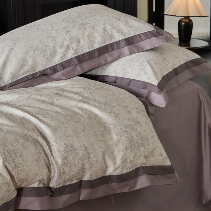 91家纺网 家纺一手货源 找家纺 由丽家纺 2025新款数码印花双层边拼角活性数码印花四件套（控价券后399起） 浮世-灰