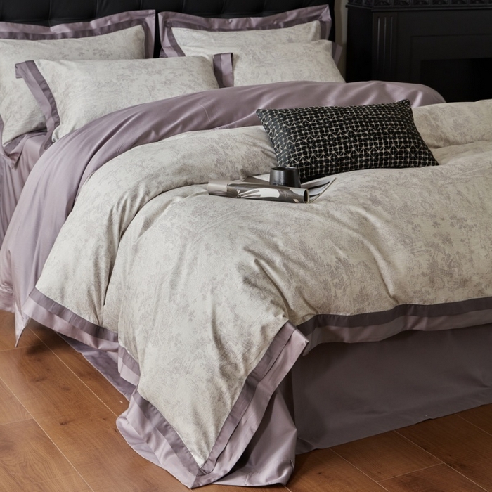 91家纺网 家纺一手货源 找家纺 由丽家纺 2025新款数码印花双层边拼角活性数码印花四件套（控价券后399起） 浮世-灰