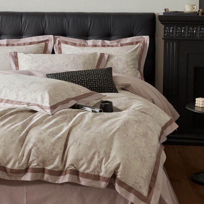 91家纺网 家纺一手货源 找家纺 由丽家纺 2025新款数码印花双层边拼角活性数码印花四件套（控价券后399起） 浮世-粉