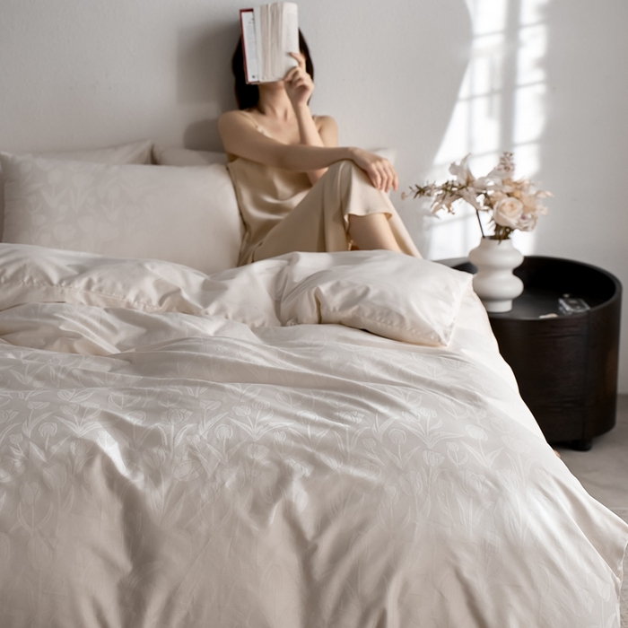 91家纺网 家纺一手货源 找家纺 亿梵家居 2025新款高端A类长绒棉四件套全棉提花轻奢全棉四件套 郁金香-奶油黄