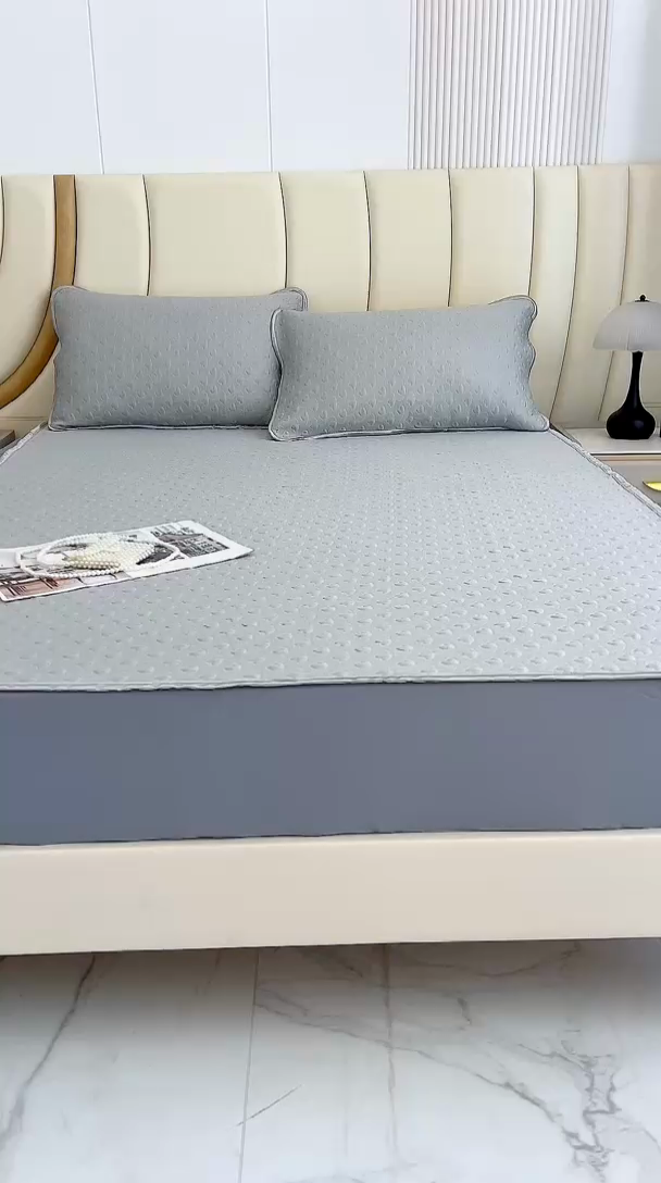 91家纺网 家纺一手货源 找家纺 乐居家纺 2025新款中分子PE凉感凉豆豆提花凉席床笠款 灰色爱心