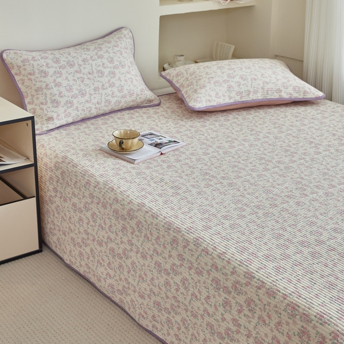 91家纺网 家纺一手货源 找家纺 亿梵家居 2025新款全棉纯棉双层纱床盖三件套A类母婴级纯棉床盖炕盖夹棉床单 梅林春晓