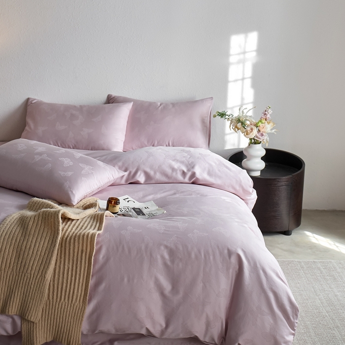 91家纺网 家纺一手货源 找家纺 亿梵家居 2025新款高端A类长绒棉四件套全棉提花轻奢全棉四件套 梦蝶-风信紫