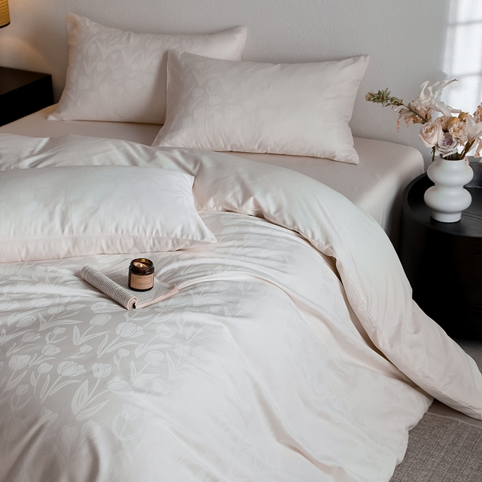 91家纺网 家纺一手货源 找家纺 亿梵家居 2025新款高端A类长绒棉四件套全棉提花轻奢全棉四件套 郁金香-奶油黄