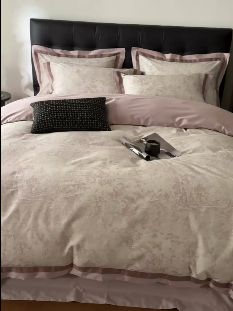 91家纺网 家纺一手货源 找家纺 由丽家纺 2025新款数码印花双层边拼角活性数码印花四件套（控价券后399起） 浮世-粉