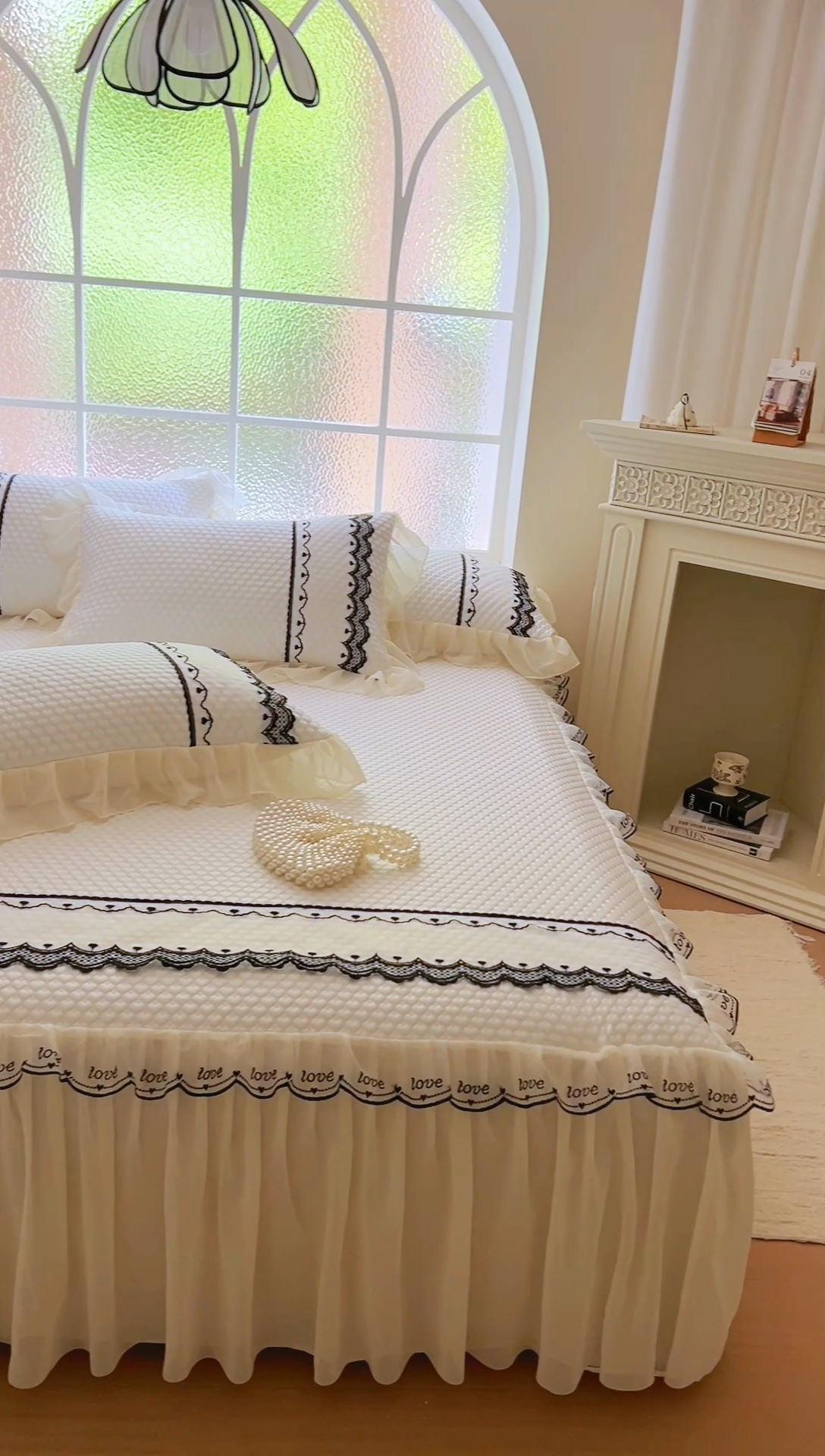 91家纺网 家纺一手货源 找家纺 网红馆（ck家纺） 2025新款凉豆豆床裙款凉席三件套-露茜公主 露茜公主-白