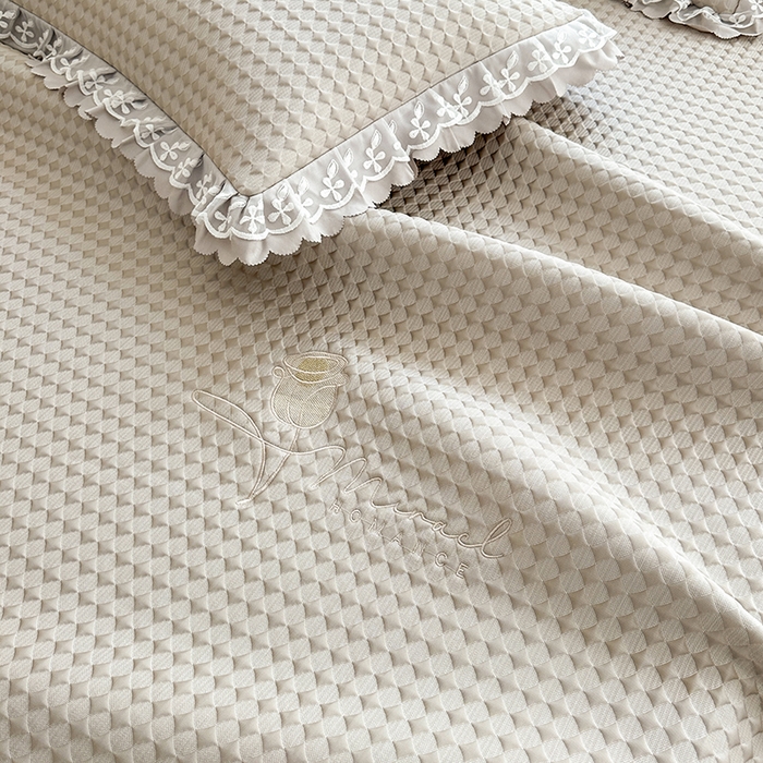 91家纺网 家纺一手货源 找家纺 （总）代芙家纺 2025新款PE凉感软凉席床裙款三件套控价238