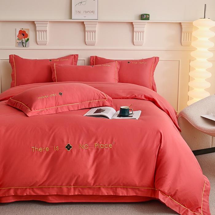 91家纺网 家纺一手货源 找家纺 （总）宇彬家纺 2025直播热新款13374全棉母婴级压线一字绣宽边被套纯色刺绣四件套贡缎新疆长绒字母轻奢